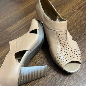 Clark size 6.5 M good condition